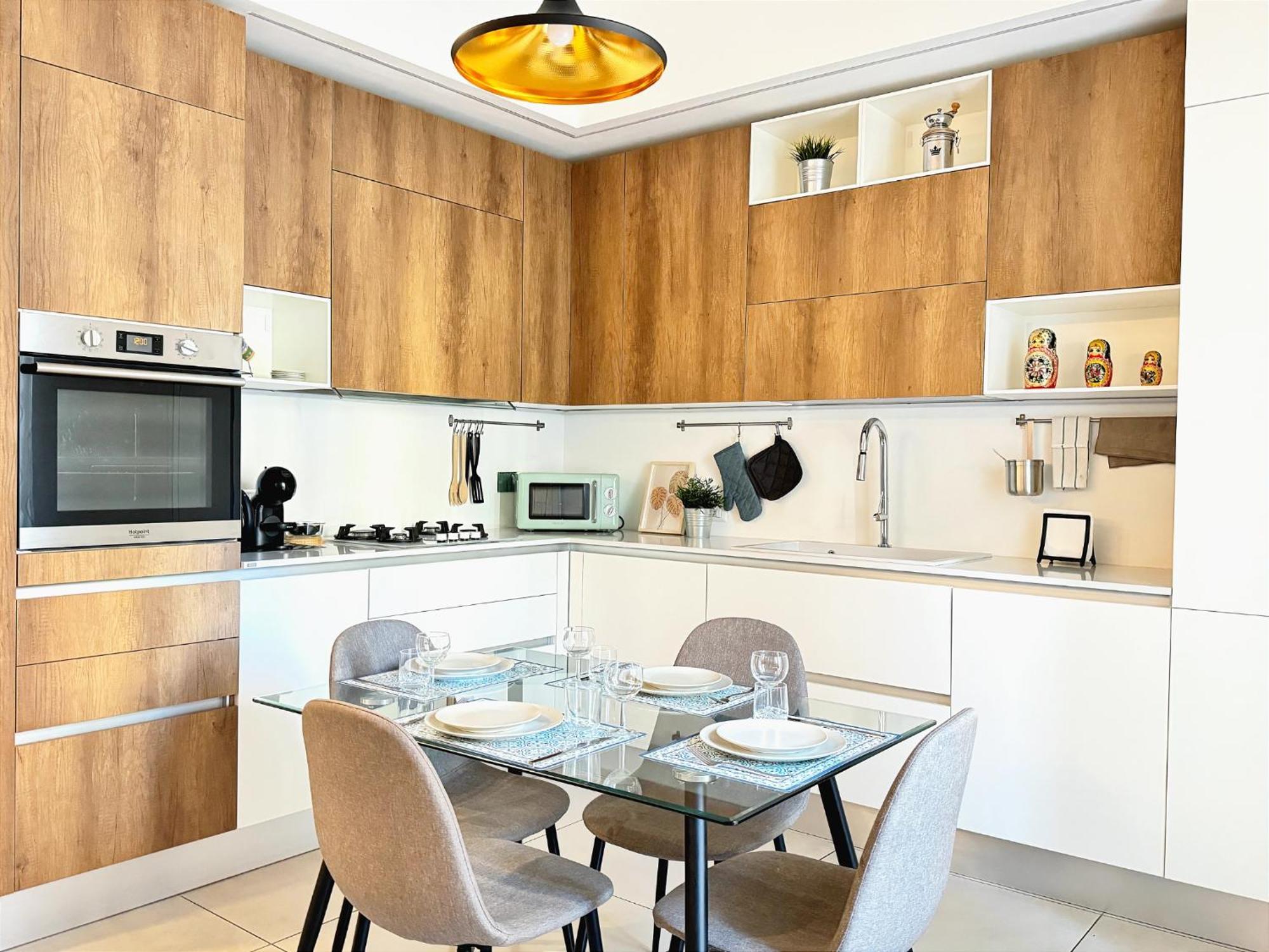 Porta Nuova - Alpitour Free Parking & Netflix Apartment Turin