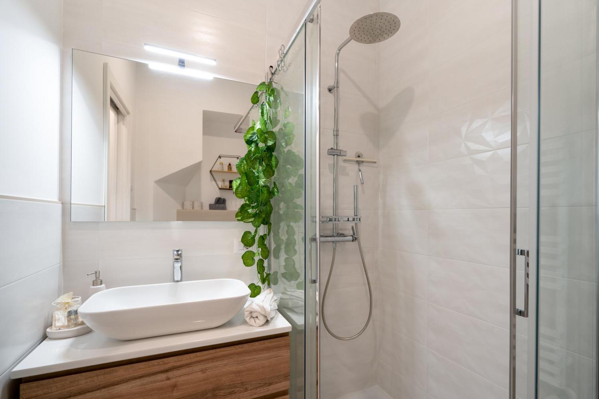 Porta Nuova - Alpitour Free Parking & Netflix Apartment Turin