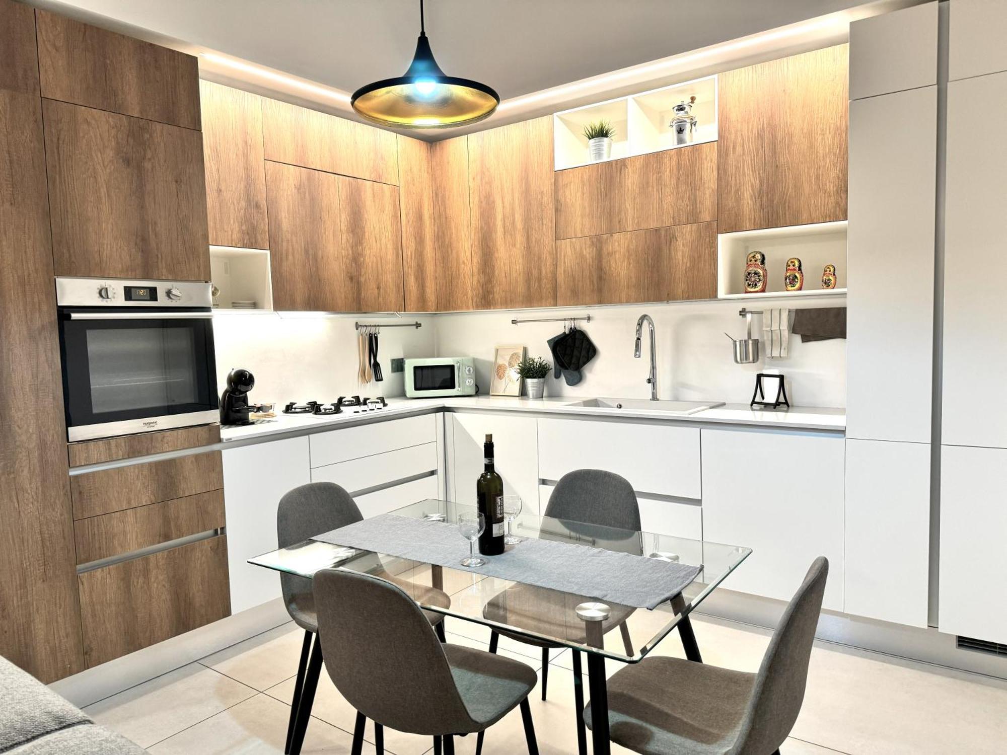 Apartment Porta Nuova - Alpitour Free Parking & Netflix *
